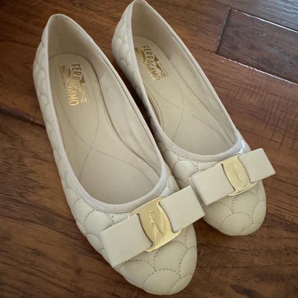 Ferragamo Varina ballet flat - Picture 1 of 1